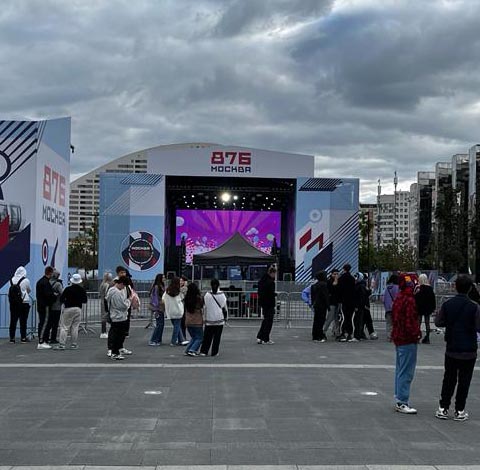 Экраны на день Москвы